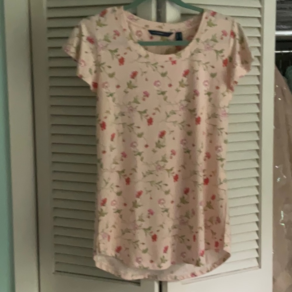 ISAAC MIZRAHI FLUTTER SLEEVE TOP